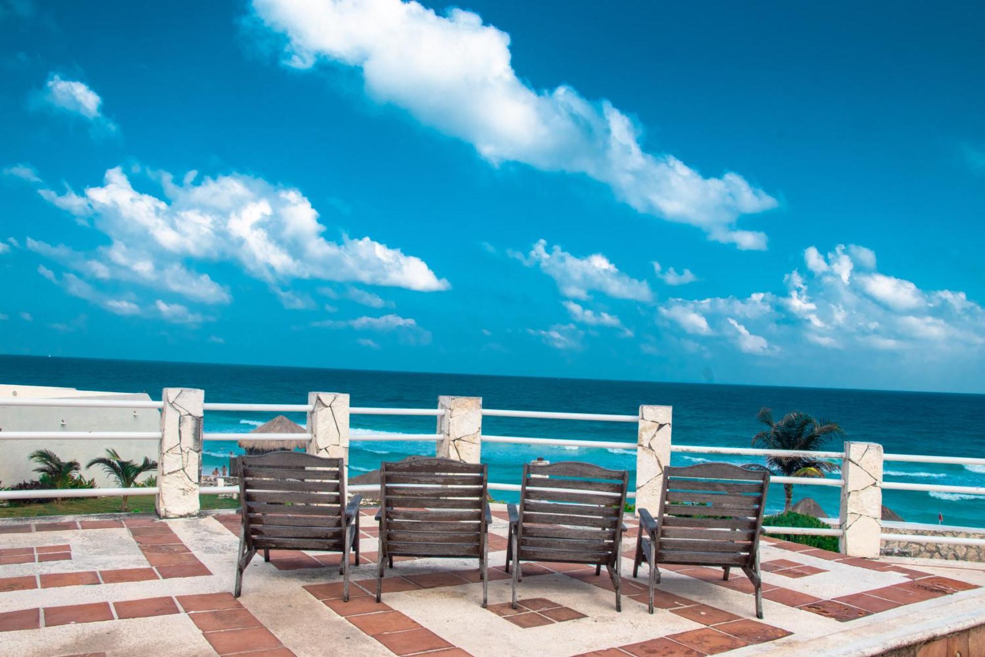 Rodero By Solymar Beach Front Condos In Hotel Zone Cancún Exteriör bild