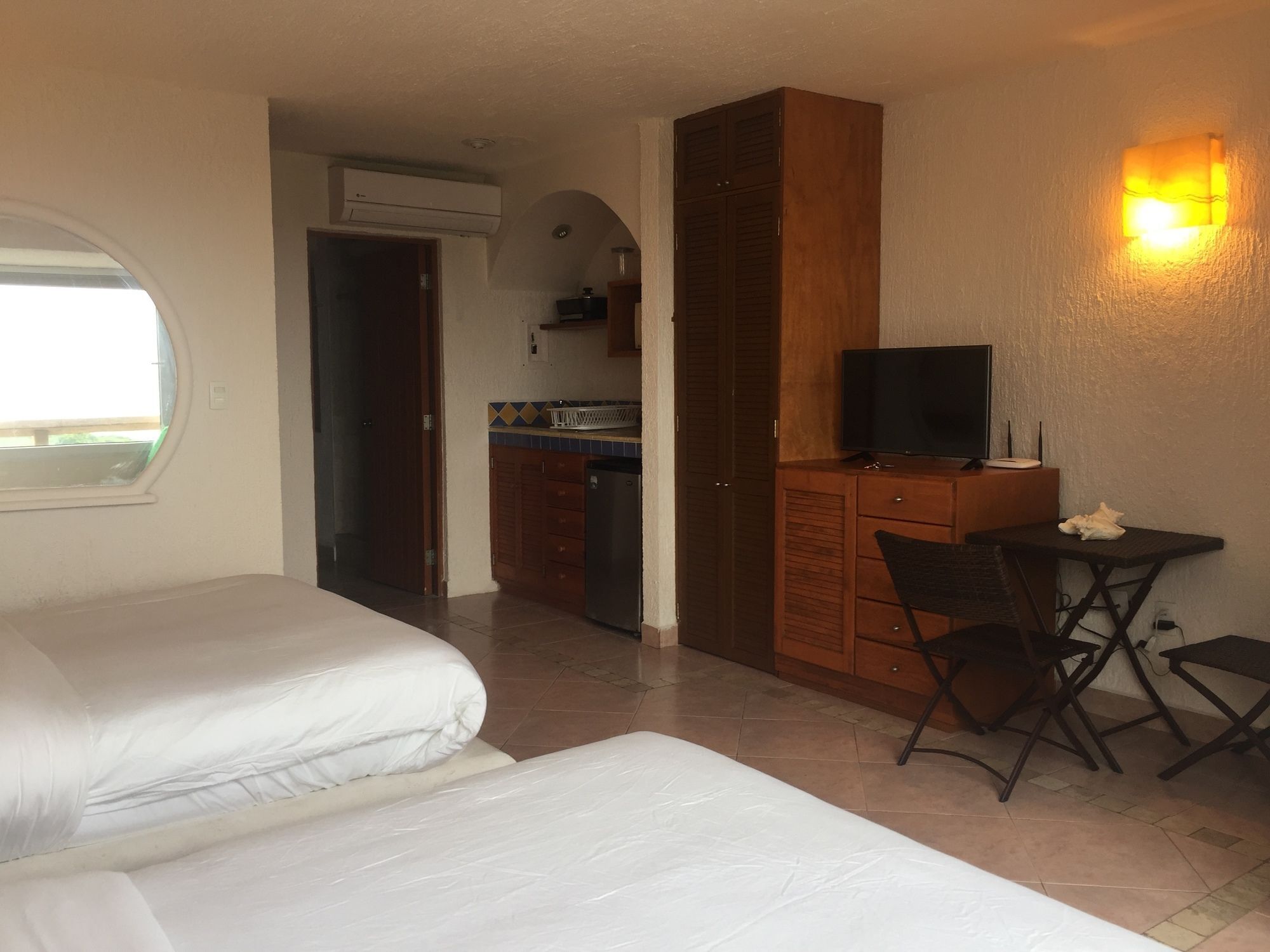 Rodero By Solymar Beach Front Condos In Hotel Zone Cancún Exteriör bild