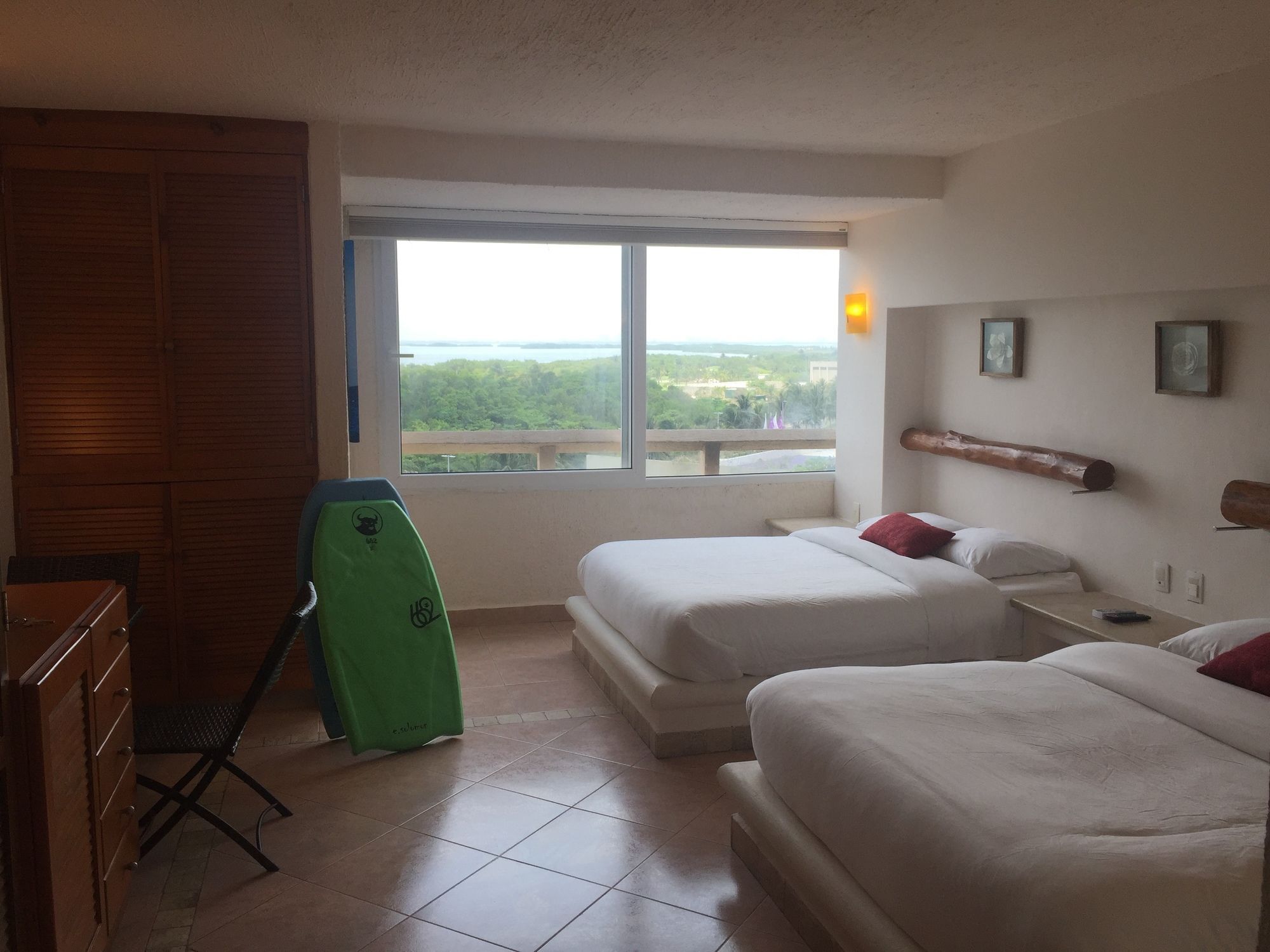Rodero By Solymar Beach Front Condos In Hotel Zone Cancún Exteriör bild