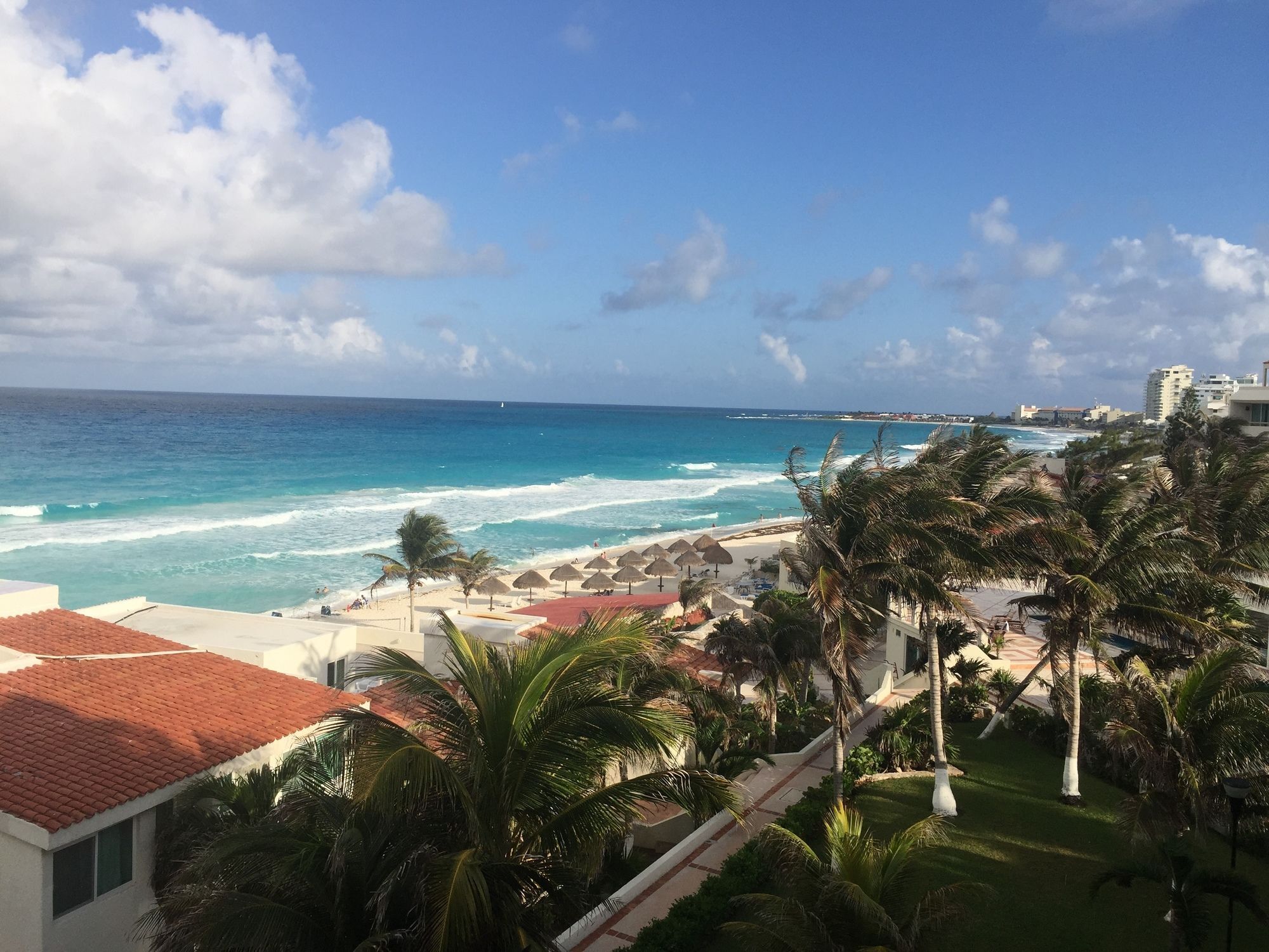Rodero By Solymar Beach Front Condos In Hotel Zone Cancún Exteriör bild